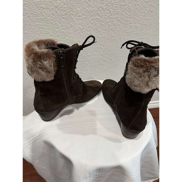 Aquatalia side zip booties - Picture 4 of 6